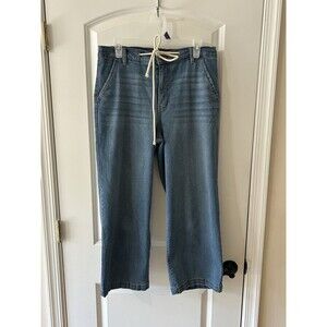 Wonderly Women's Size 10 Cropped Wide Leg Medium Wash Ankle Jeans
